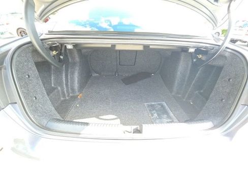 Used 2012 Volkswagen Jetta GLI FWD image 26
