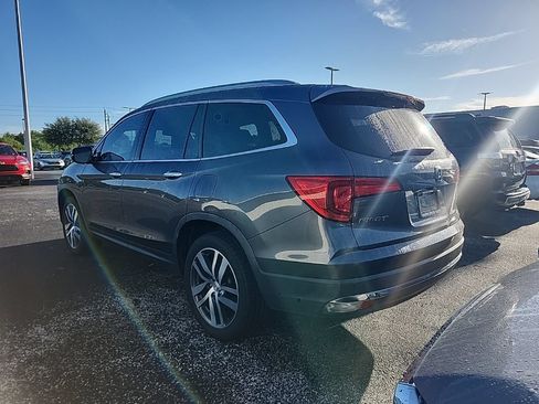 Used 2017 Honda Pilot Elite image 4