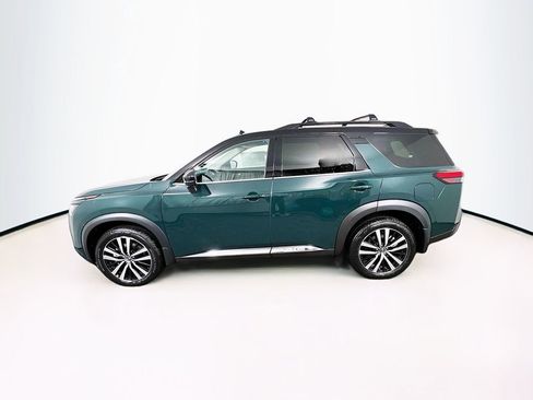 Used 2025 Nissan Pathfinder Platinum AWD/4WD image 4
