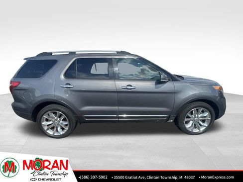 Used 2014 Ford Explorer Limited w/ Equipment Group 301A AWD/4WD image 8