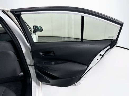 Used 2024 Toyota Corolla LE FWD image 27