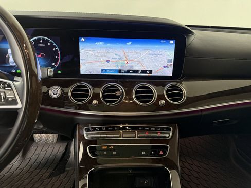 Used 2022 Mercedes-Benz E 450 4MATIC Sedan image 24