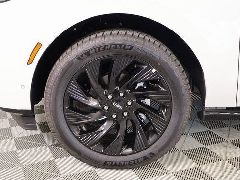 New 2025 Lincoln Navigator Reserve w/ Jet Appearance Package AWD/4WD image 19