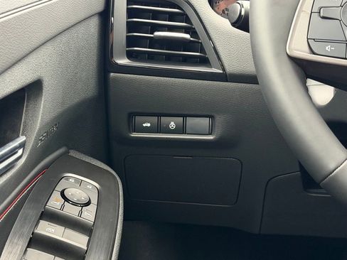 New 2026 Nissan Sentra SR w/ SR All Weather Package FWD image 22