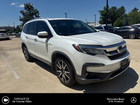 Used 2020 Honda Pilot Touring image 1
