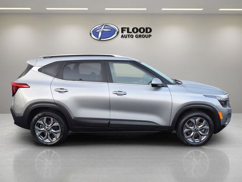 Used 2024 Kia Seltos S AWD/4WD image 3