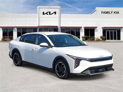 New 2025 Kia K4 EX