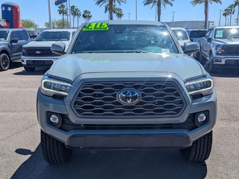 Used 2023 Toyota Tacoma TRD Off-Road image 28
