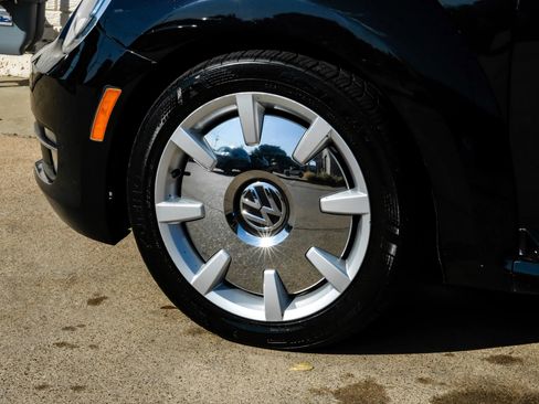 Used 2013 Volkswagen Beetle 2.0T image 49