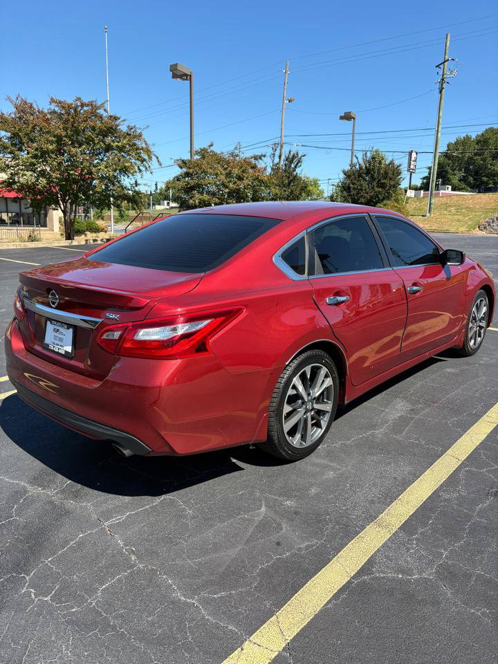 Used 2016 Nissan Altima 2.5 SR FWD image 5