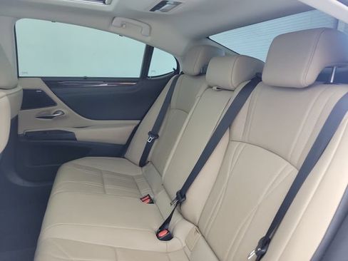 Used 2021 Lexus ES 350 Ultra Luxury w/ Accessory Package 2 FWD image 13