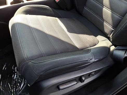 Used 2019 Honda CR-V EX image 16