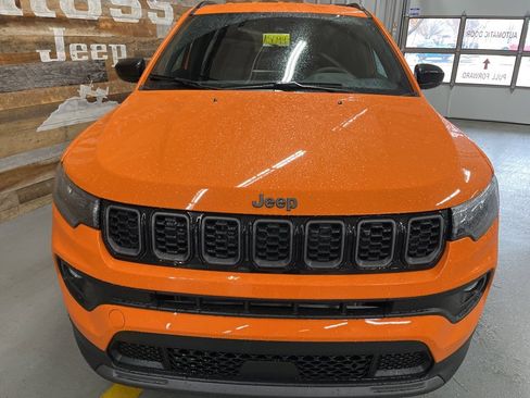 New 2026 Jeep Compass Latitude image 7