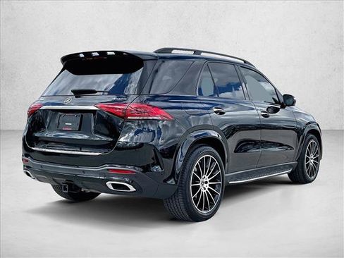 Used 2023 Mercedes-Benz GLE 450 4MATIC image 2