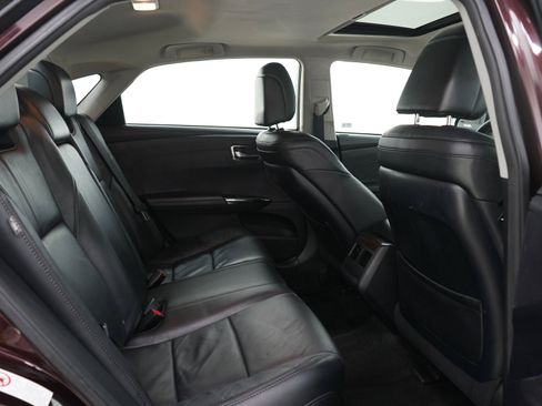 Used 2013 Toyota Avalon XLE Touring FWD image 12