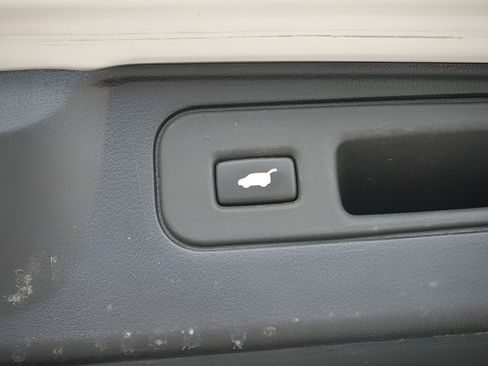 Used 2023 Honda Passport EX-L image 13