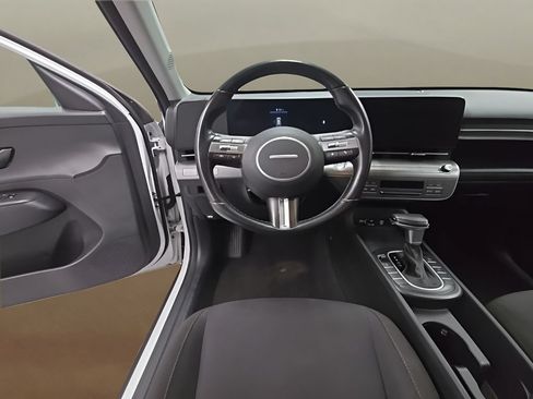 Certified 2024 Hyundai Kona SEL AWD/4WD image 29