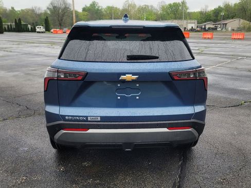 New 2026 Chevrolet Equinox LT w/ Convenience Package II FWD image 10