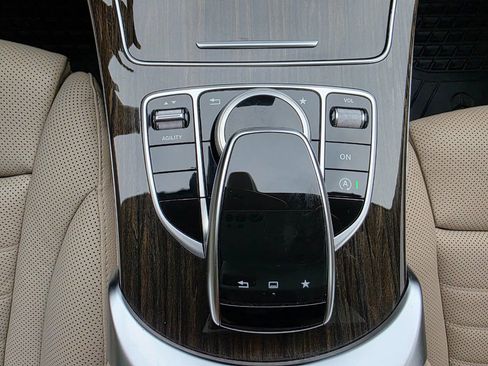 Used 2015 Mercedes-Benz C 300 4MATIC Sedan image 26