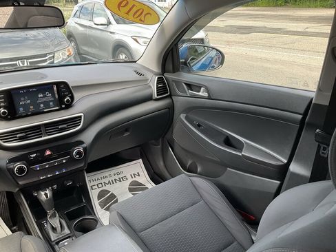 Used 2019 Hyundai Tucson SE AWD/4WD image 19