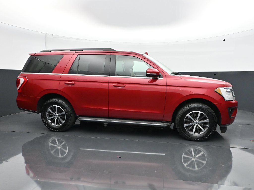 Used 2020 Ford Expedition XLT w/ Equipment Group 202A AWD/4WD image 8