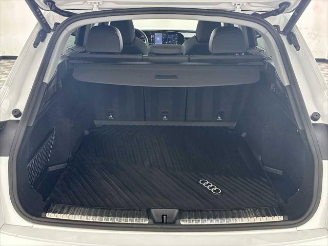 Certified 2025 Audi Q5 Prestige AWD/4WD image 24