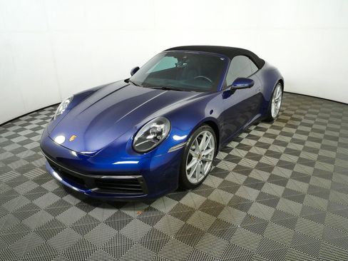 Used 2023 Porsche 911 Carrera RWD image 1