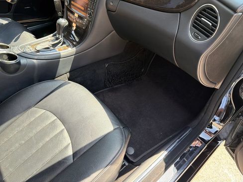 Used 2011 Mercedes-Benz CLS 550 image 38