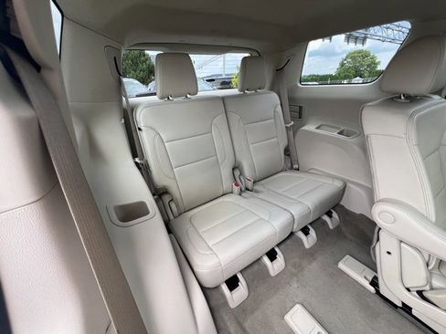 Certified 2023 GMC Acadia Denali w/ Denali Technology Package image 39