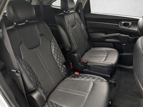 Used 2021 Kia Sorento SX image 24