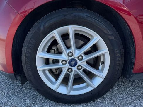 Used 2017 Ford Focus SE FWD image 21