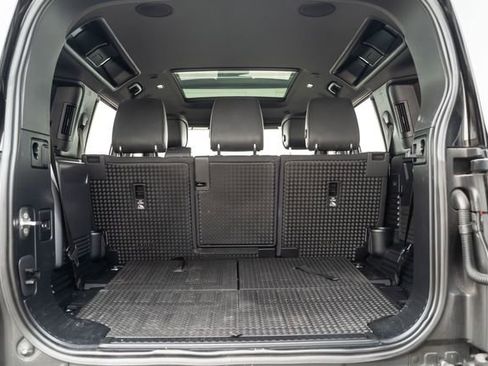 Used 2022 Land Rover Defender 110 X image 22