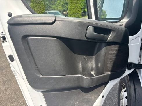 Used 2023 RAM ProMaster 2500 FWD image 25