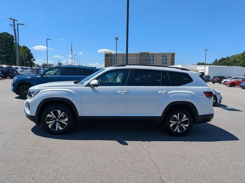 New 2026 Volkswagen Atlas SE image 6