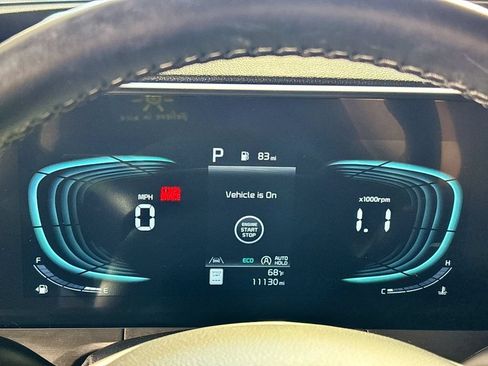 Used 2025 Kia Telluride AWD image 14