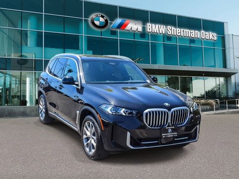 Used 2026 BMW X5 sDrive40i w/ Parking Assistance Package RWD image 3
