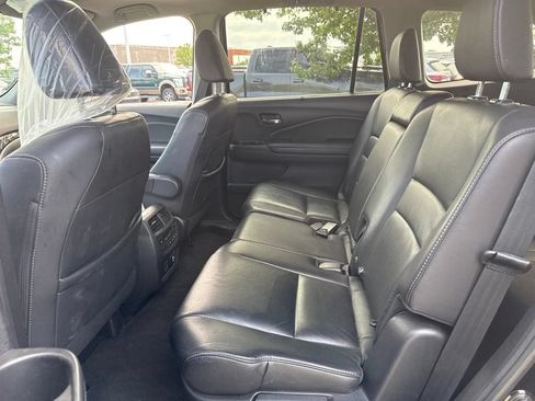 Used 2020 Honda Pilot Touring image 15