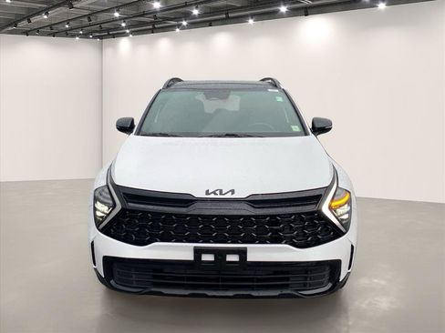 Certified 2025 Kia Sportage X-Line w/ Premium Package AWD/4WD image 3