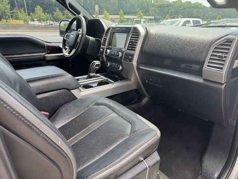 Used 2016 Ford F150 Platinum w/ Equipment Group 701A Luxury AWD/4WD image 24