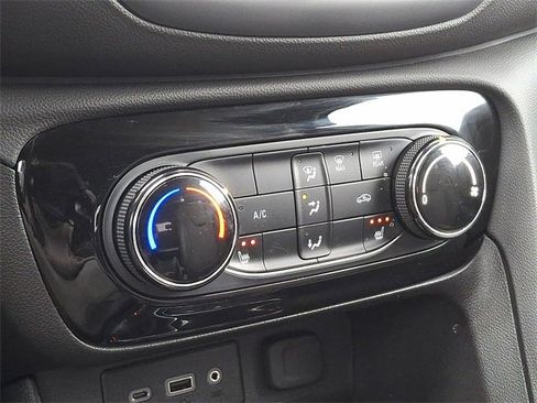 Used 2023 Buick Encore GX Preferred w/ Cold Weather Comfort Package image 16