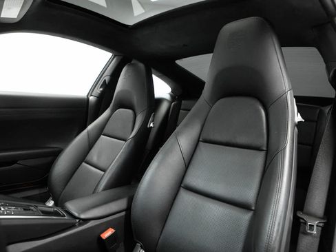 Certified 2016 Porsche 911 Carrera RWD image 5