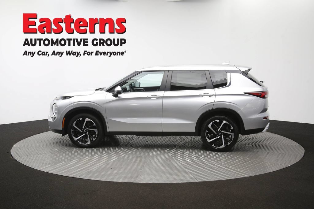 Used 2024 Mitsubishi Outlander SE AWD/4WD image 60