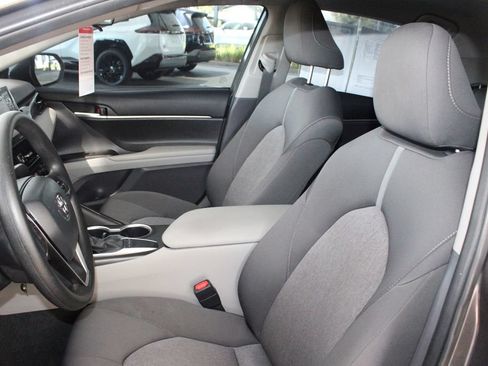 Used 2024 Toyota Camry LE FWD image 6