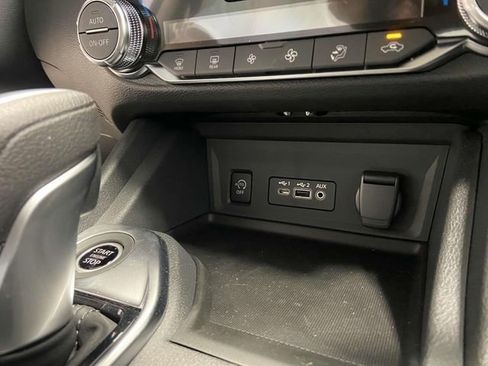 New 2025 Nissan Sentra SV w/ All-Weather Package image 16