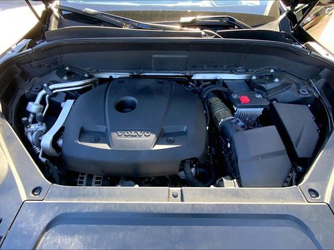 Used 2022 Volvo XC90 T6 Inscription w/ Advanced Package image 11