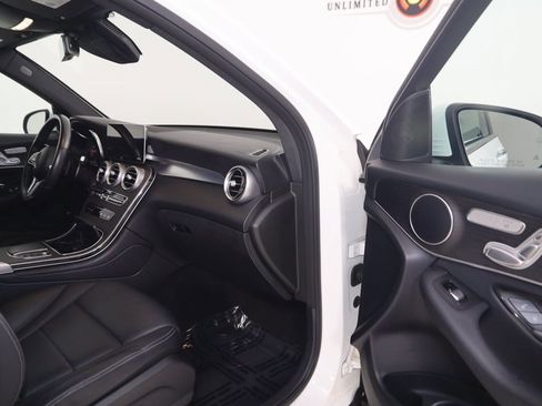 Used 2022 Mercedes-Benz GLC 300 4MATIC w/ Driver Assistance Package image 57