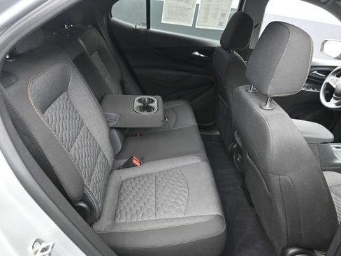 Used 2020 Chevrolet Equinox LT FWD image 10