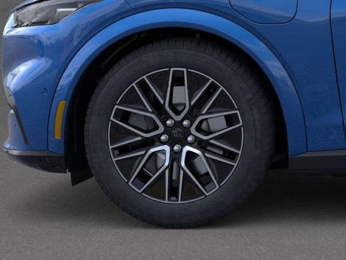 New 2025 Ford Mustang Mach-E Premium image 19