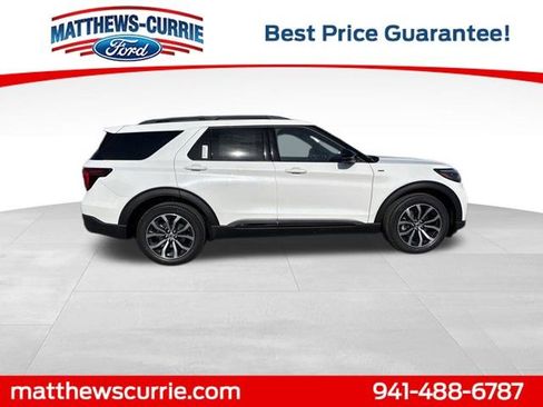 New 2026 Ford Explorer ST-Line image 3