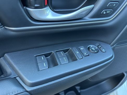 Used 2020 Honda CR-V Touring image 18